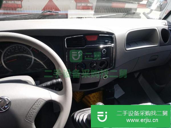 廣西出售2噸藍(lán)牌油罐車(chē)