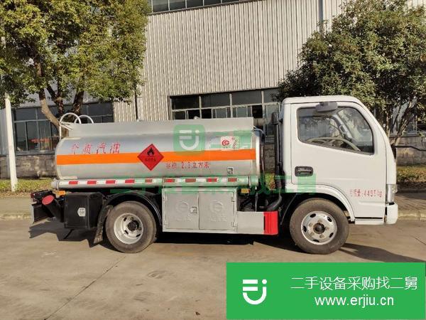 新疆出售二手九成新油罐車