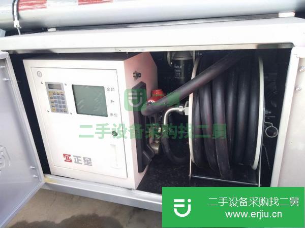 廣西出售2噸藍(lán)牌油罐車(chē)