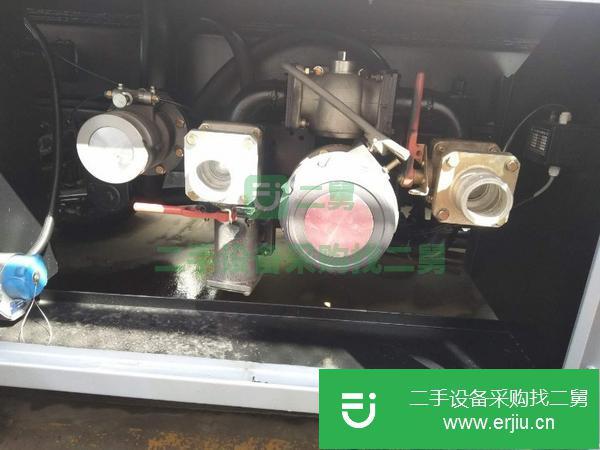 廣西出售2噸藍(lán)牌油罐車(chē)