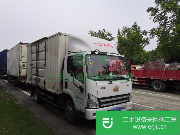 江蘇出售二手青島解放箱式貨車