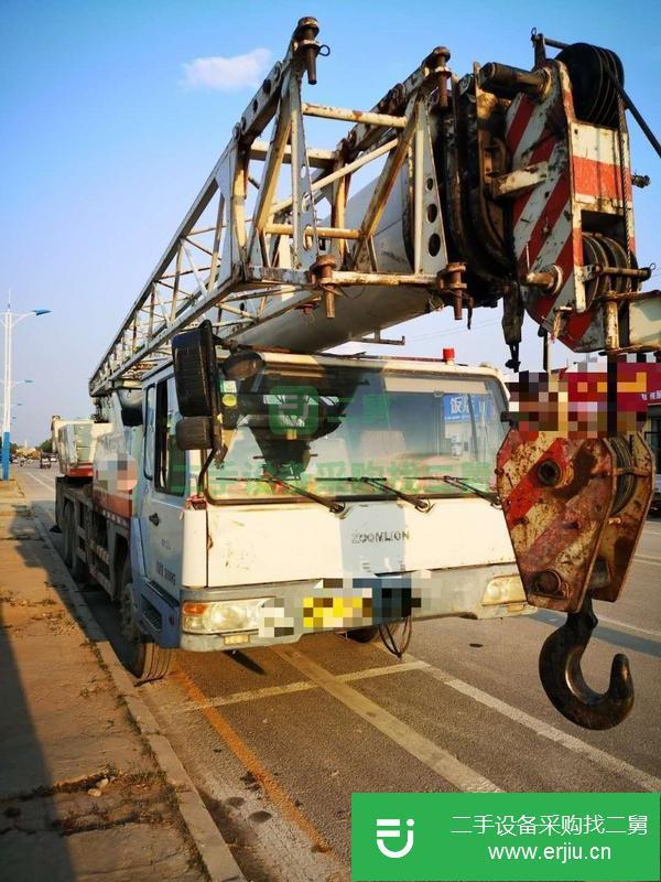 山東出售二手中聯30噸吊車