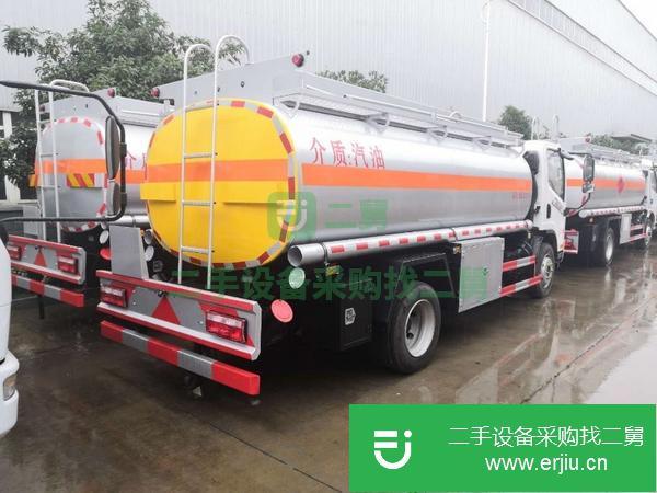 山東出售二手油罐車 濰柴160大馬力