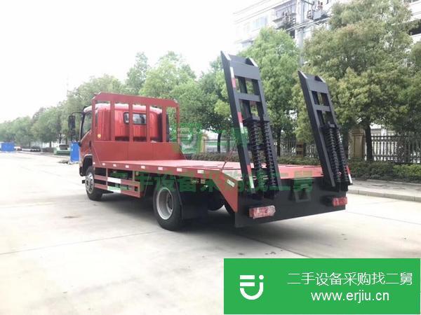 貴州出售二手挖機平板運輸車