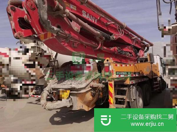 新疆出售二手奔馳46米泵車