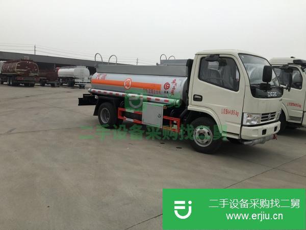 山東出售二手油罐車(chē)