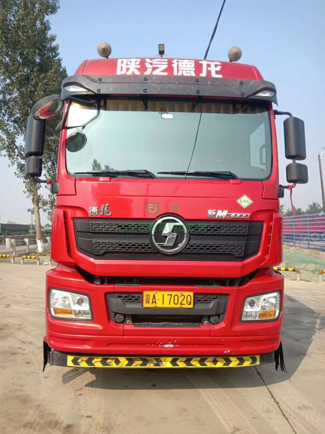 出售一臺(tái)剛到家精品1年2個(gè)月德龍牽引車，430馬力