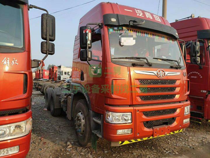 出售二手牽引車17年4月解放捍V 375馬力國五排放雙驅精品