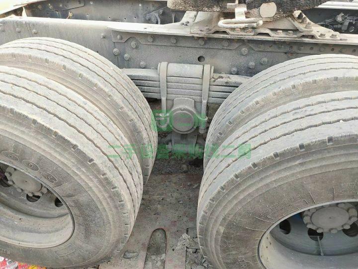 出售二手牽引車17年4月解放捍V 375馬力國五排放雙驅精品