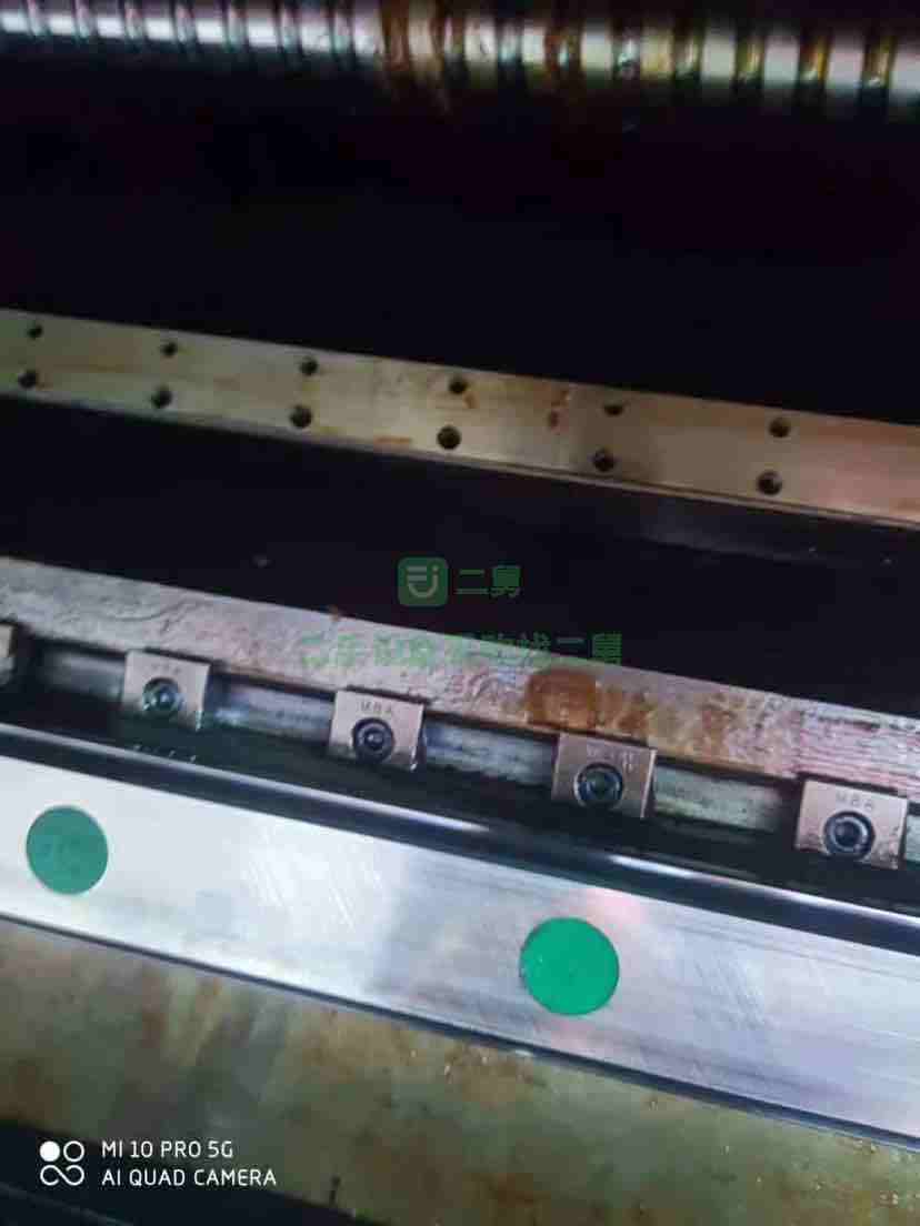 江蘇急售二手九成新的協(xié)鴻4027銑床