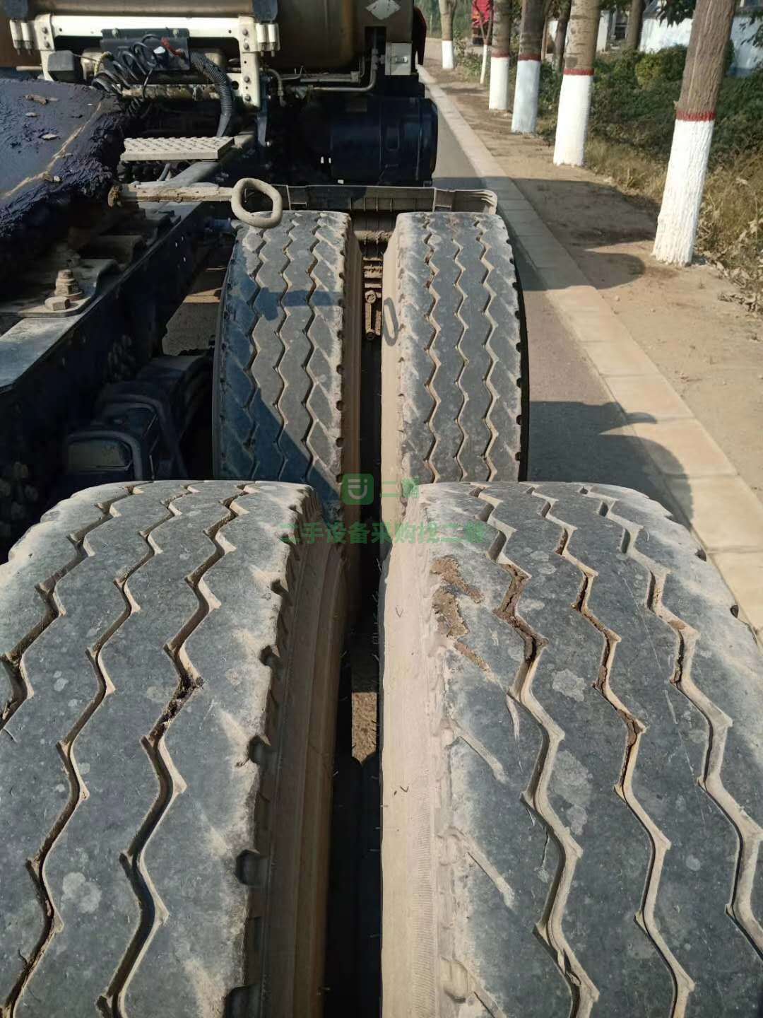 出售一臺(tái)剛到家精品1年2個(gè)月德龍牽引車，430馬力