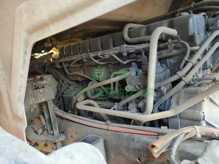 出售二手牽引車17年4月解放捍V 375馬力國五排放雙驅精品
