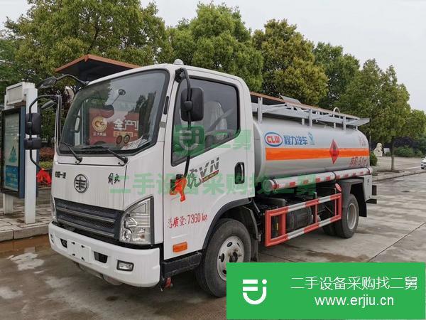 云南出售二手東風5噸油罐車