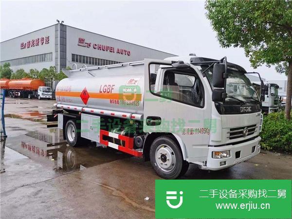 重慶出售二手東風(fēng)多利卡8噸油罐車