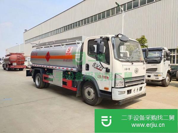 云南出售二手東風5噸油罐車