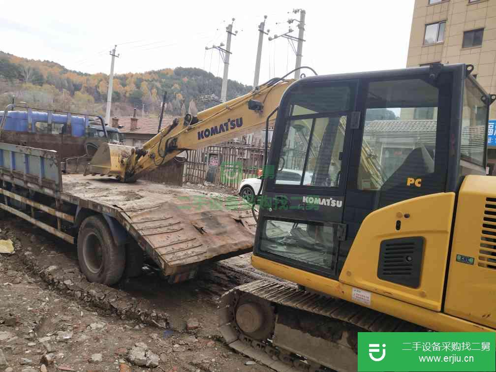 遼寧出售二手小松PC60-8挖掘機(jī)
