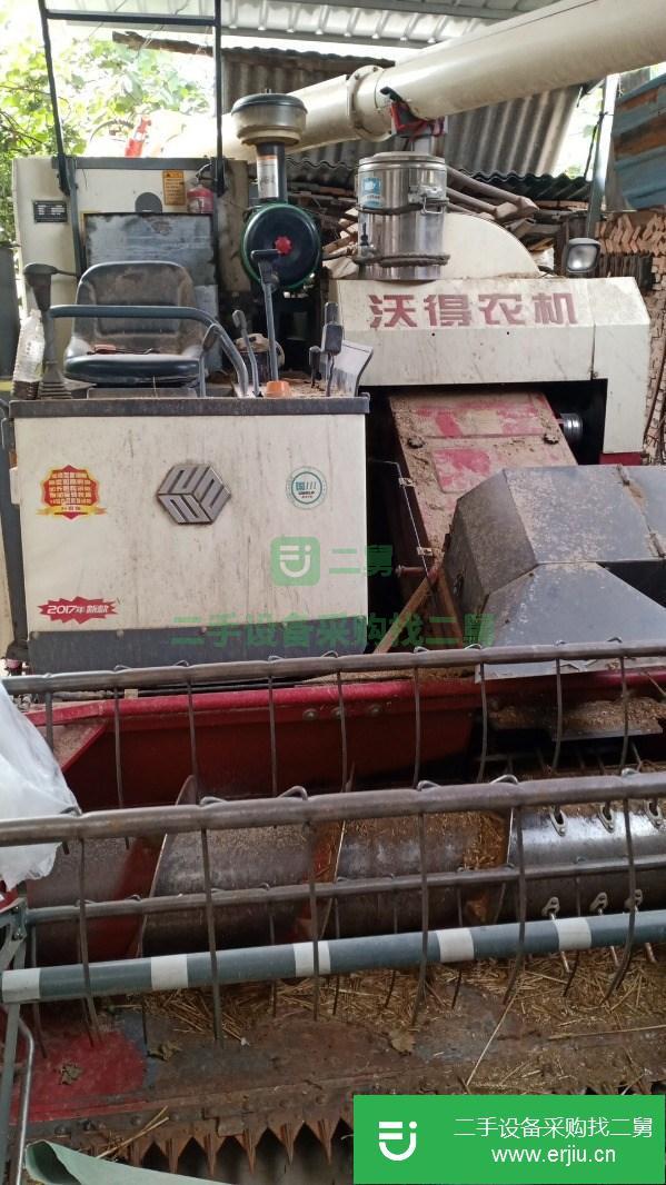 河南出售二手沃得履帶式收割機
