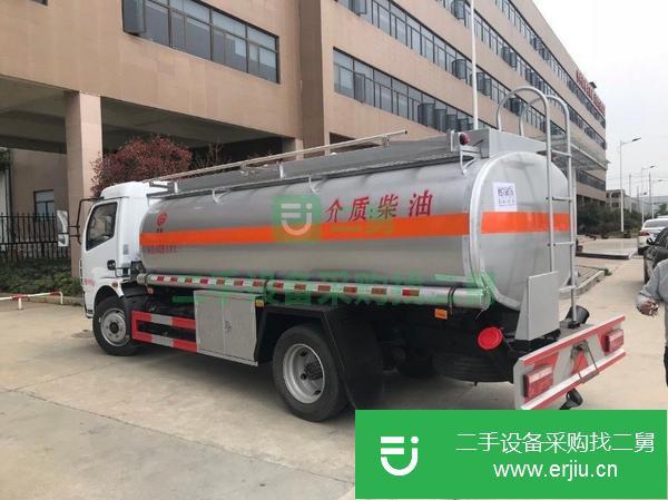 山東出售二手8噸帶牌油罐車