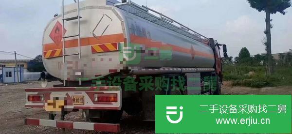 江西出售二手解放小三軸油罐車