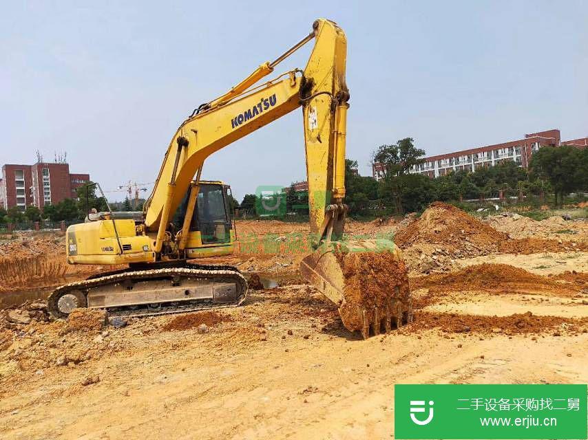江西出售二手小松PC200-8挖掘機(jī)