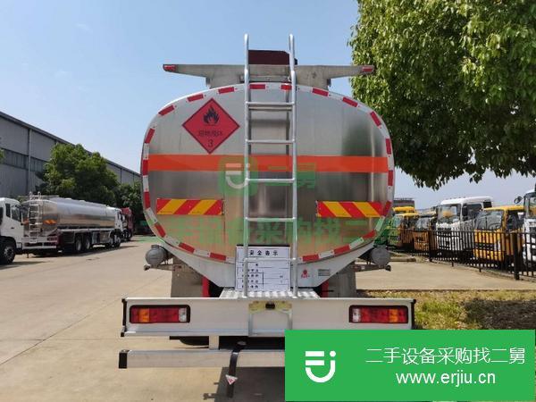 山東出售二手重汽豪沃前四后八油罐車