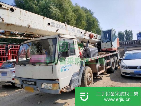河南出售二手中聯吊車,剛買上保險年審過車。