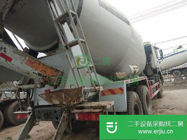 河南出售二手國五攪拌車大12立方豪沃