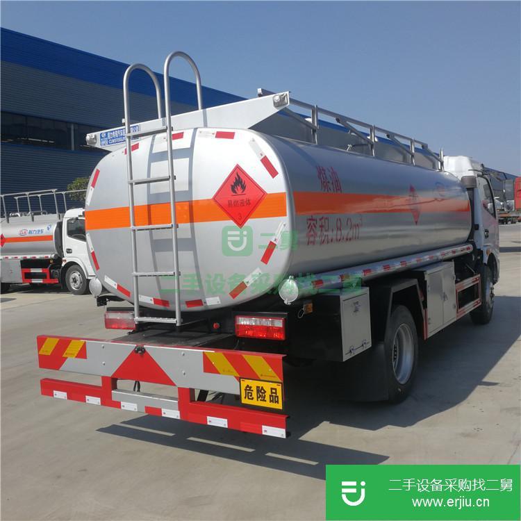 湖北出售二手程力威后八輪油罐車