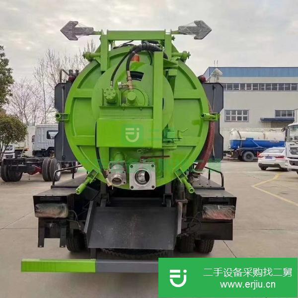 新疆出售6立方高壓清洗帶吸污車