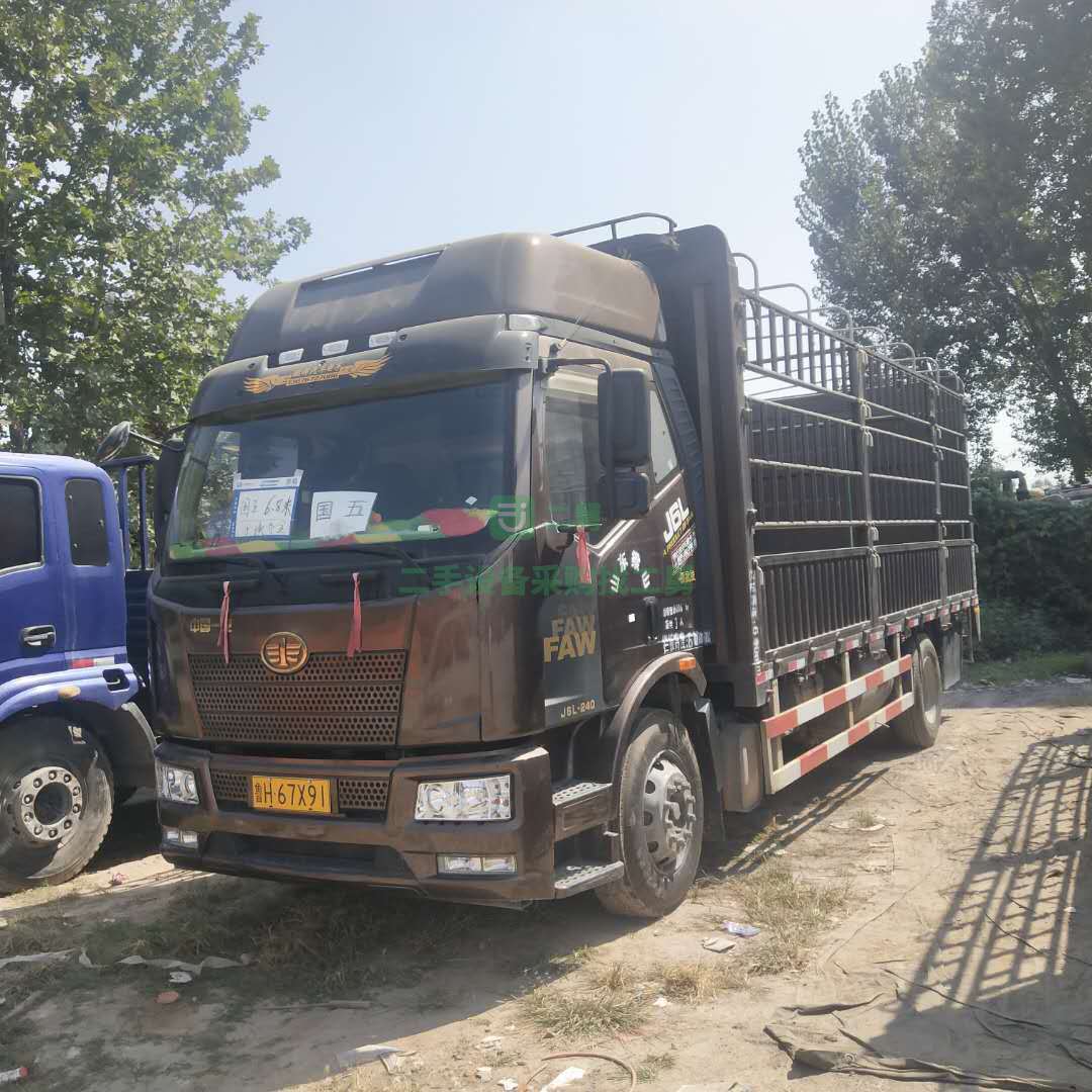 出售17年二手歐曼ETX高欄載貨車 360馬力 原版 高欄9.6米貨車