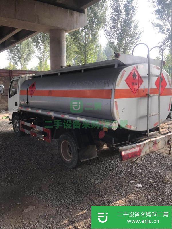 河北出售五噸東風(fēng)福瑞卡加油車(chē)