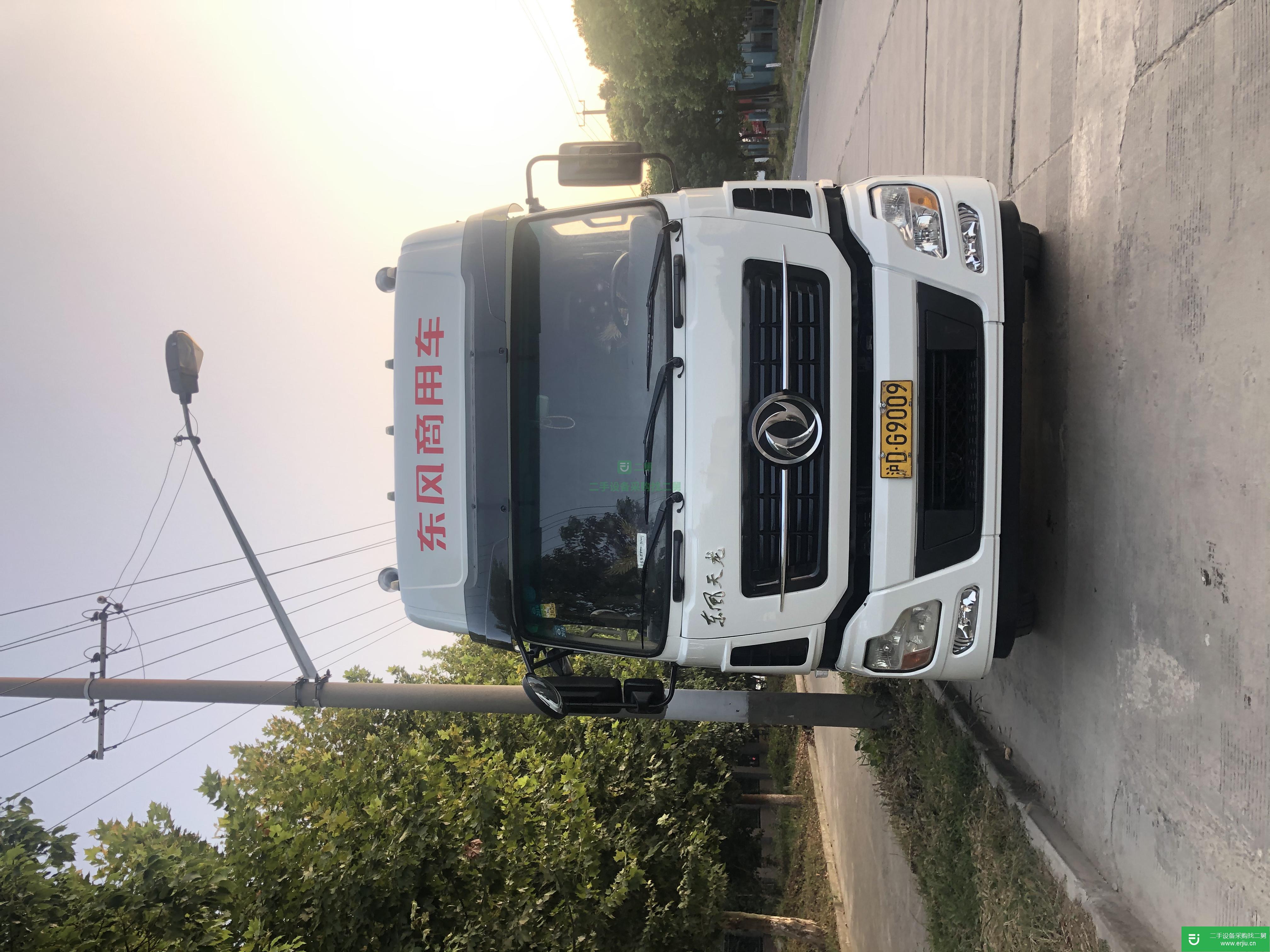 上海出售二手東風商用箱式貨車