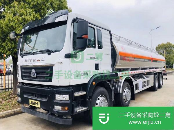 湖北出售二手汕德卡前四后八鋁合金運油車
