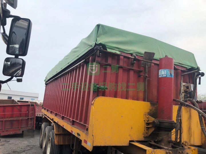 山東出售二手的八成新的華鑫后翻半掛車