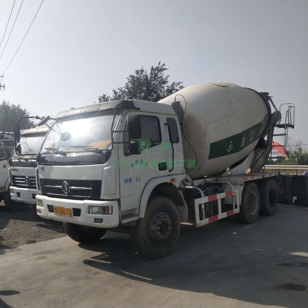 出售二手 8方豪沃攪拌罐車 手續齊全 分期付款