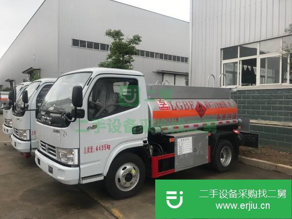 河北出售二手不銹鋼2噸油罐車
