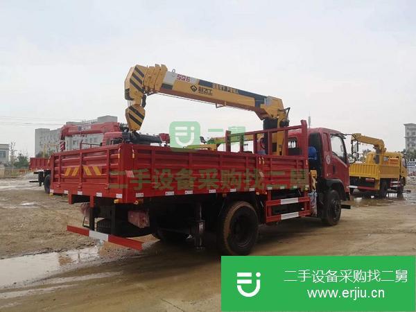 河南出售二手新飛工6.3噸隨車吊