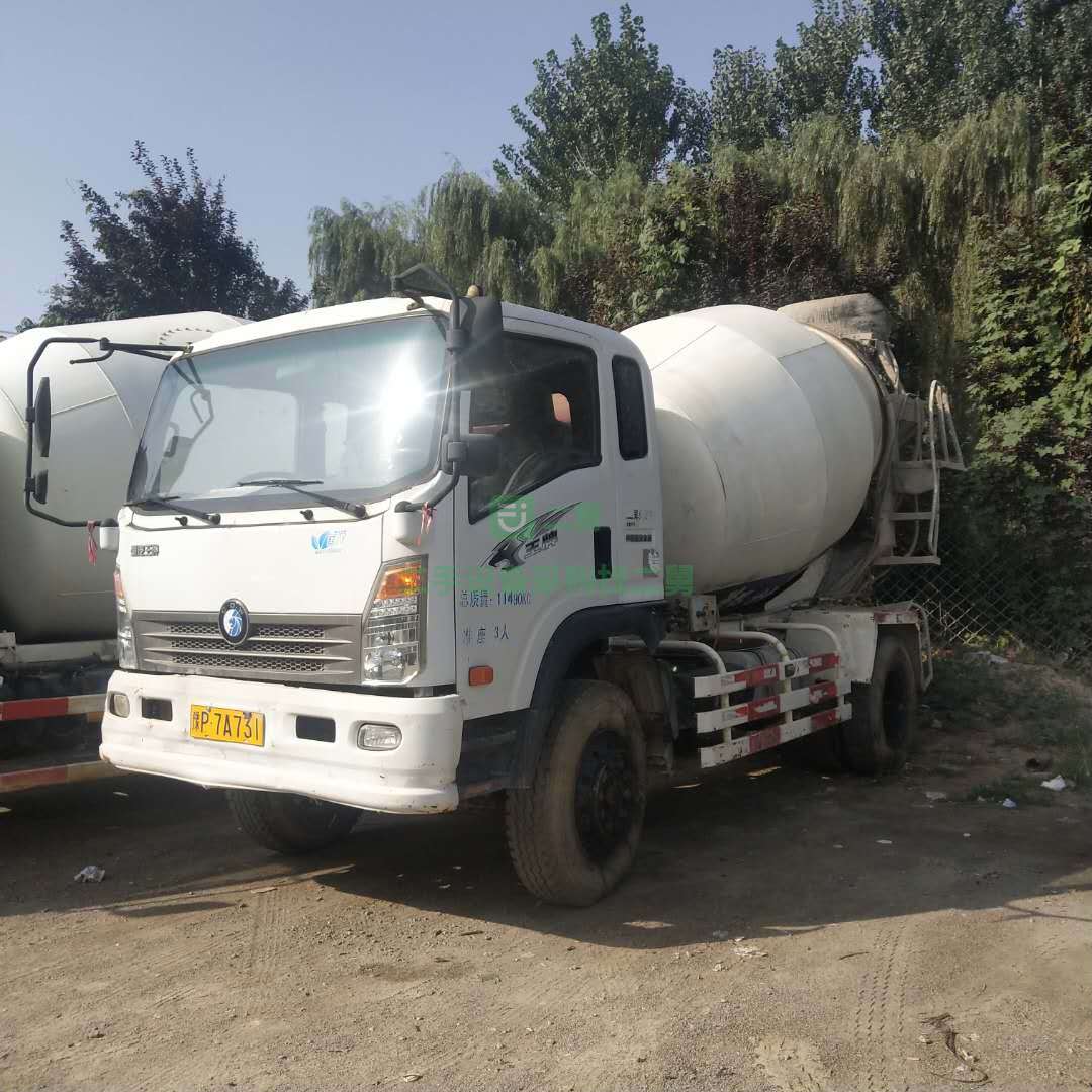 出售二手時代6方農村小型單橋攪拌車