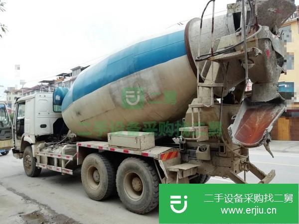 福建出售二手重汽豪沃大12方攪拌車