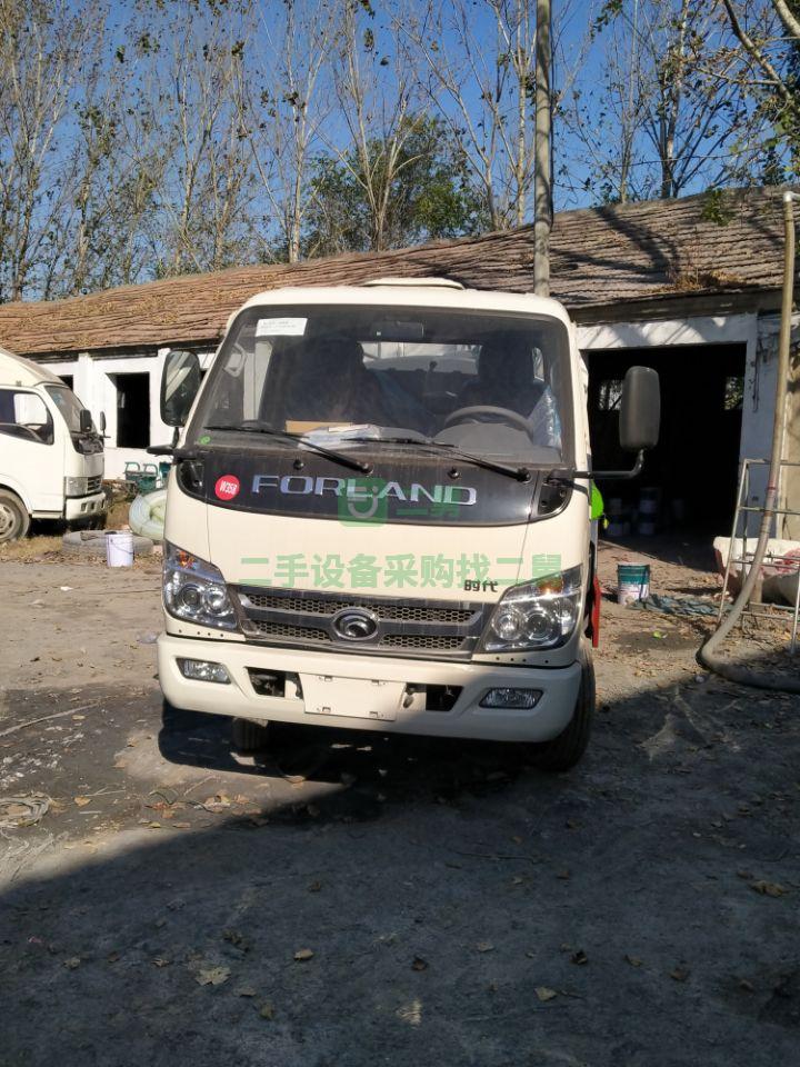 出售一臺灑水車供水車