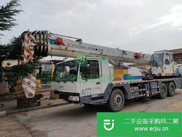 山東出售二手中聯藍色關愛25v5汽車吊