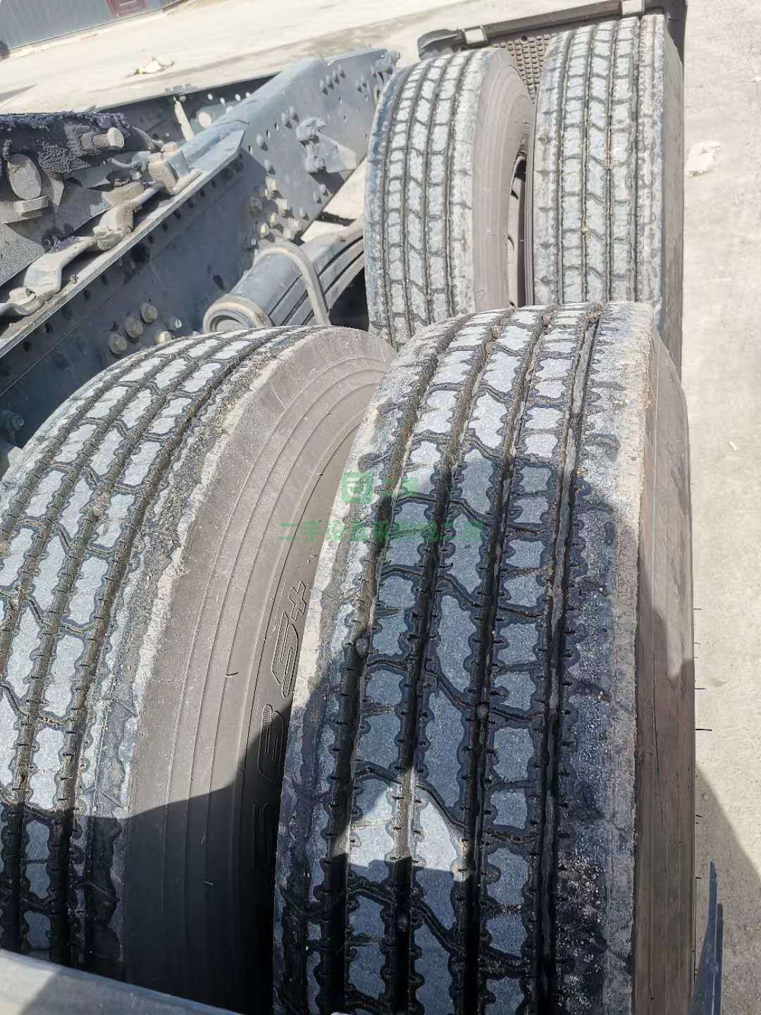 出售一臺2個月新款最高配智慧版北方款2.0J6P-420牽引車