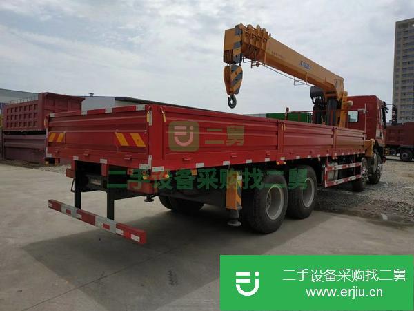湖北出售二手東風專底后八輪隨車吊