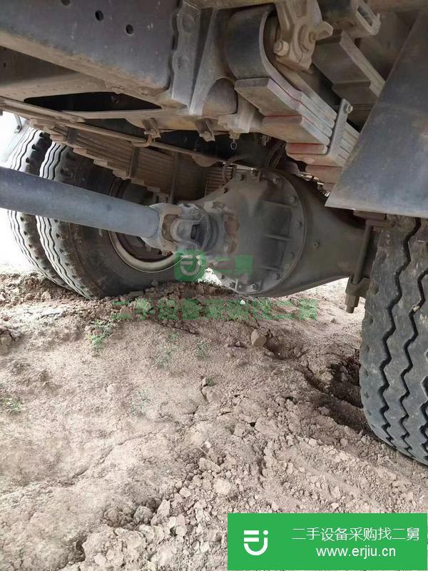江蘇出售二手平板運輸車，180馬力，帶手續(xù)，國五