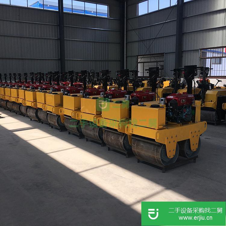 山東出售二手膠輪壓路機(jī)