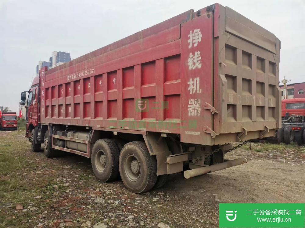 云南出售二手解放J6P前四后八自卸車