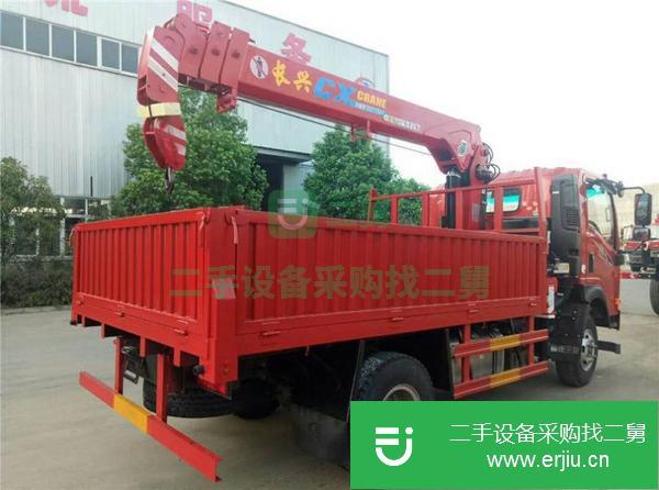 湖北出售二手重汽王牌6.3噸130馬力隨車吊