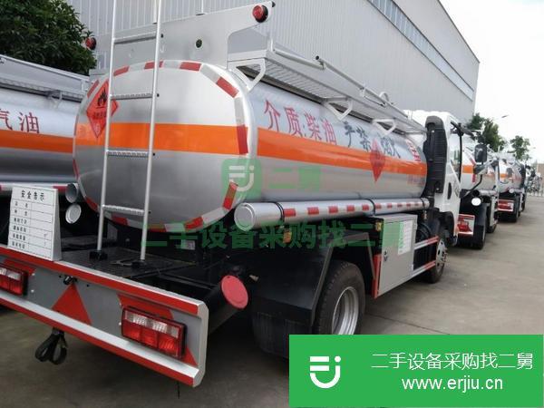 山東出售二手解放油罐車