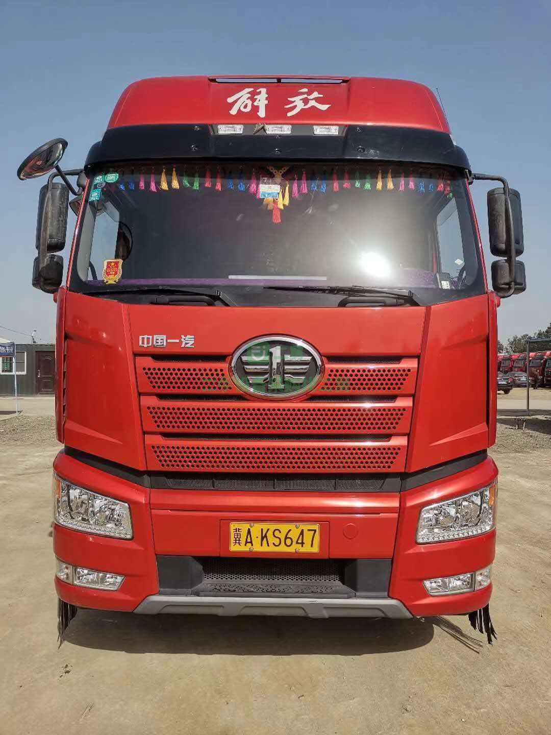 出售一臺2個月新款最高配智慧版北方款2.0J6P-420牽引車