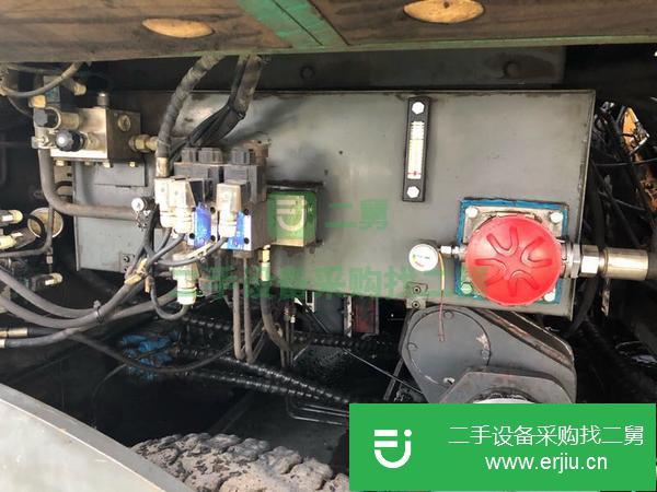 江蘇出售二手徐工輪胎攤鋪機